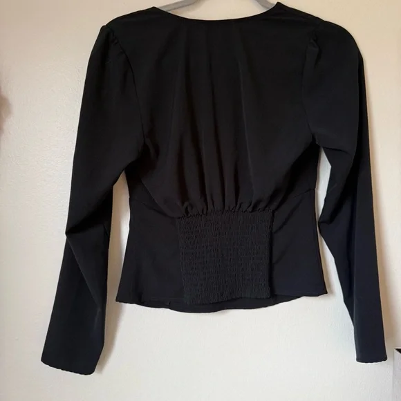 Abercrombie & Fitch plunge Black Long Sleeve V-Neck Blouse - Picture 4 of 5